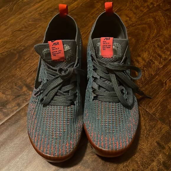 Vapor Max - Picture 1 of 3